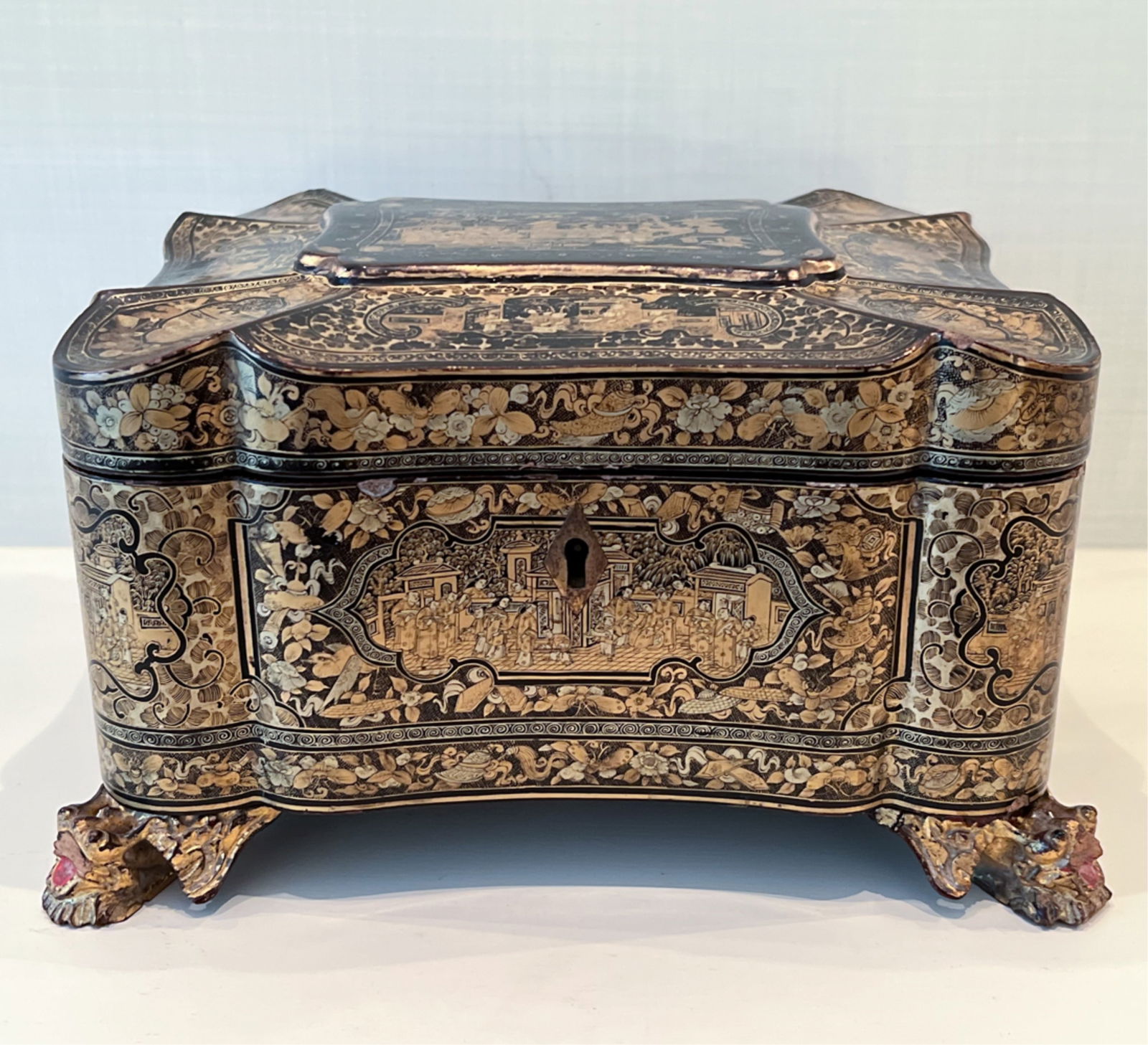 ANTIQUE CHINESE LACQUER BOX (1 of 14)