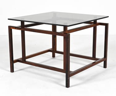 HENNING NORGAARD ROSEWOOD & SMOKED GLASS END TABLE: An exceptional Scandinavian Architectural Modern end table in rosewood and smoked glass, designed by Henning Norgaard for Komfort, Denmark, c. 1960's. Labeled Komfort underneath. Dimensions: H 15" x W