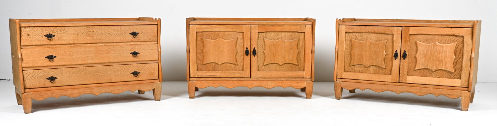 (3) MANNER OF HENNING KJAERNULF OAK CABINETS (1 of 20)