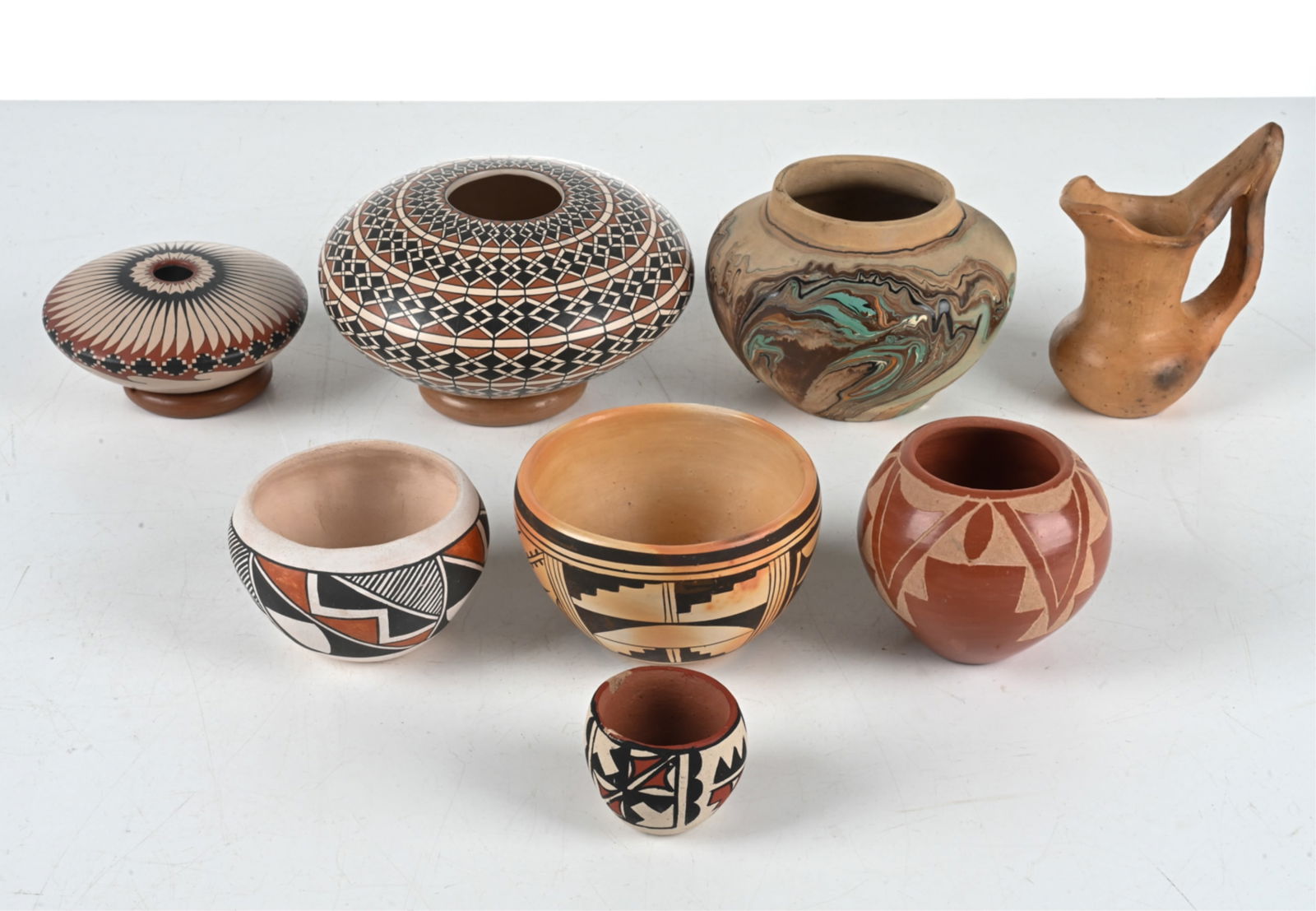 NATIVE AMERICAN POTTERY GROUPING (1 of 19)