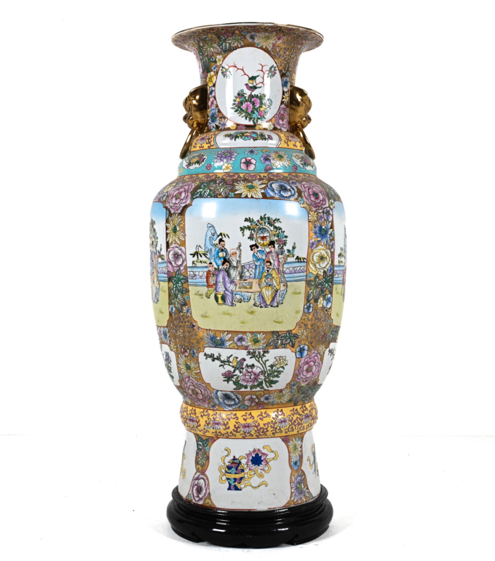 MONUMENTAL CHINESE PORCELAIN PALACE URN (1 of 17)
