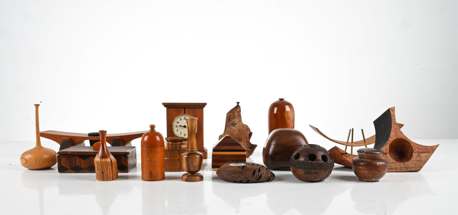 DECORATIVE CRAFT WOOD GROUPING (1 of 17)