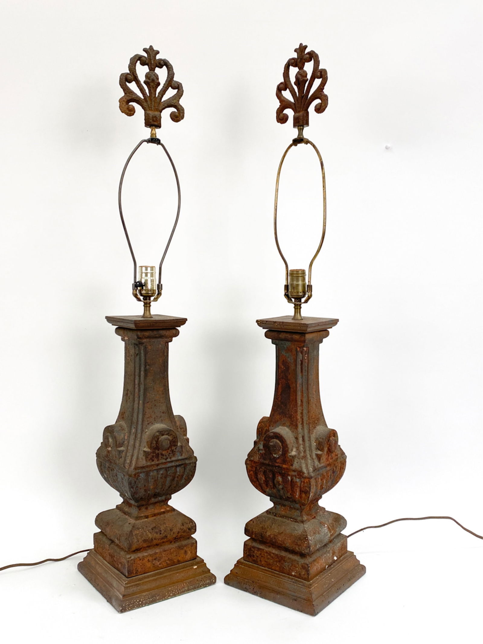 PAIR OF IRON LAMPS (1 of 14)