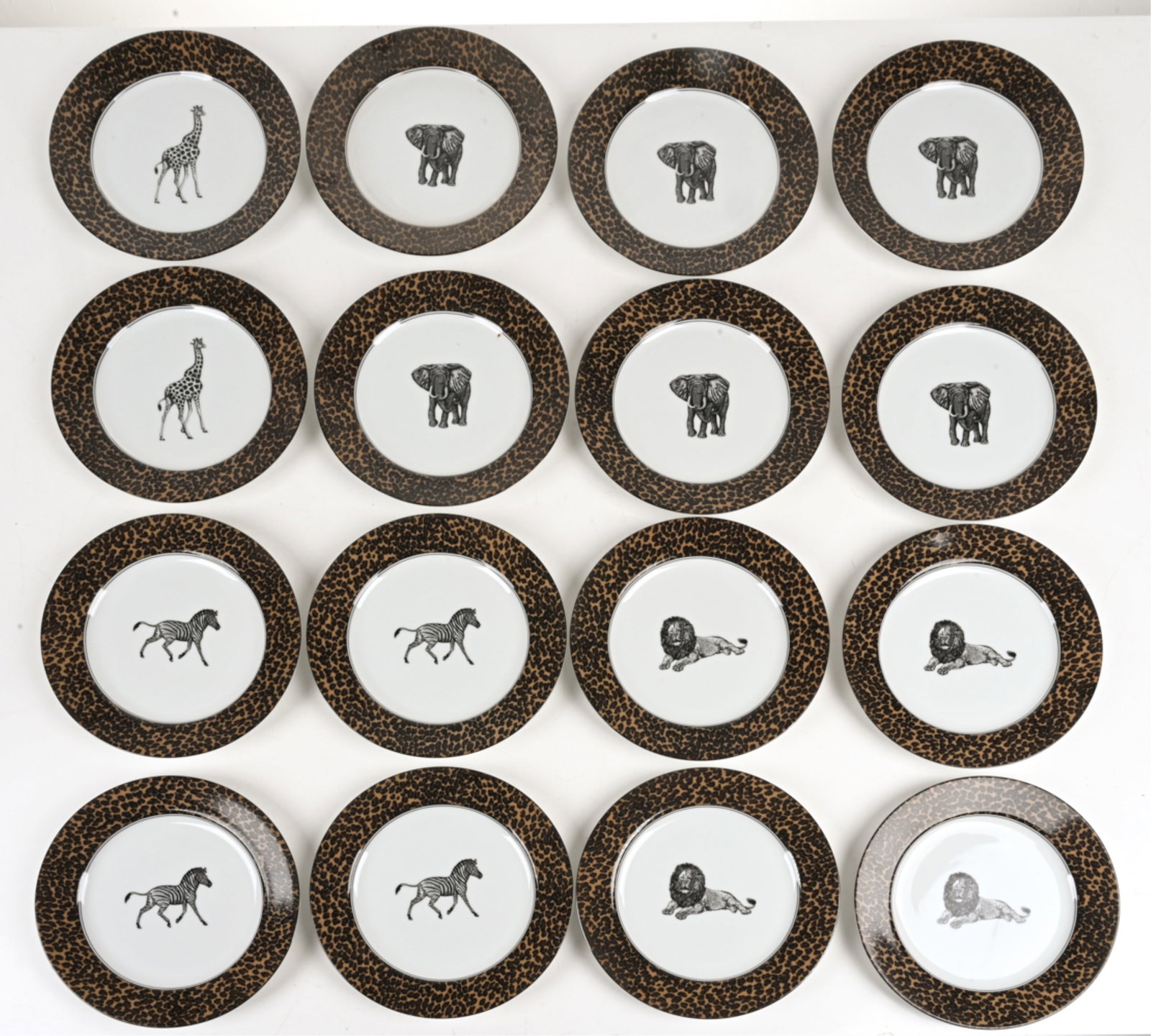 (16) FITZ & FLOYD SERENGETI PLATES (1 of 15)