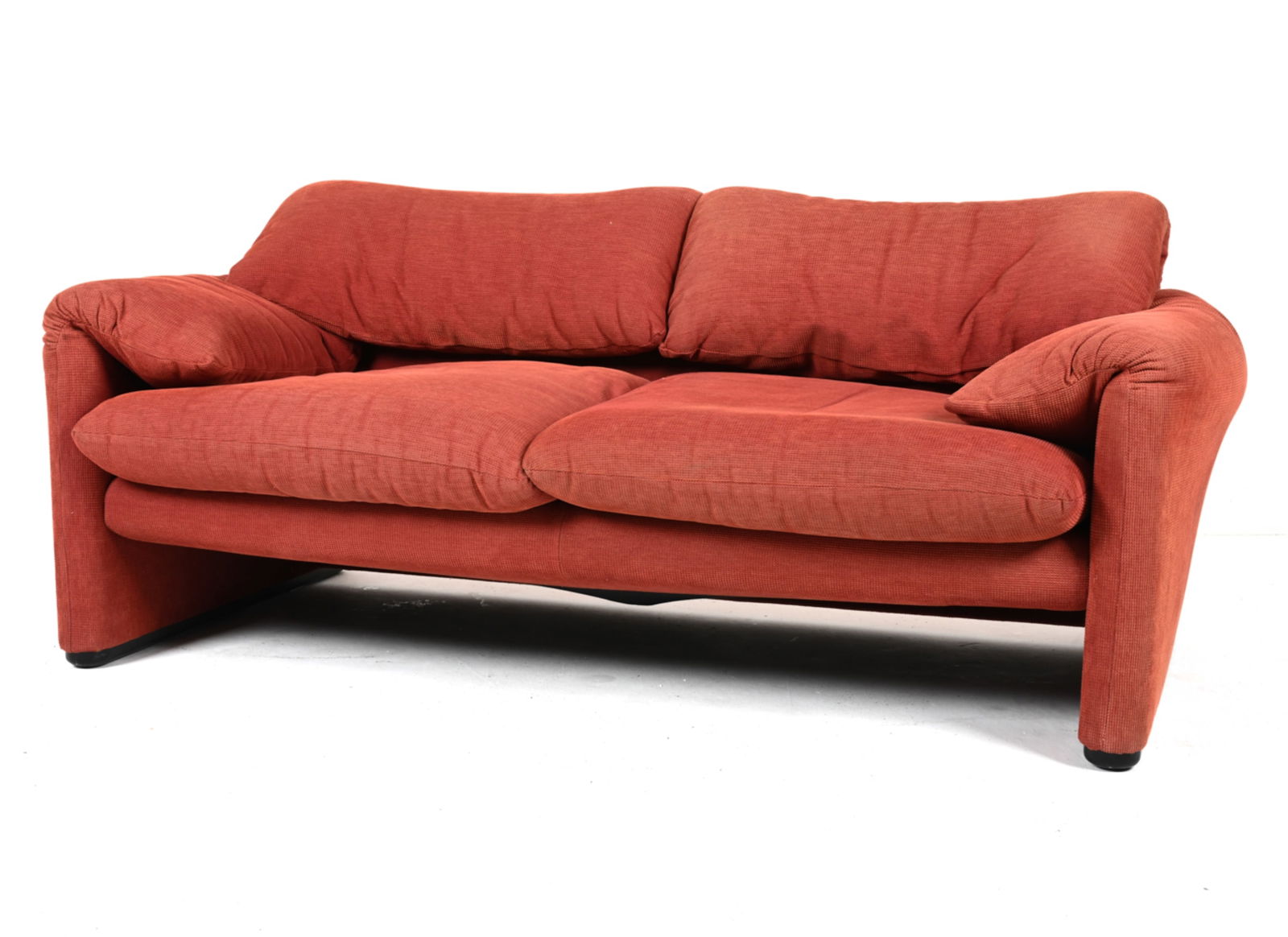 VICO MAGISTRETTI MARALUNGA SOFA IN WOVEN FABRIC (1 of 16)