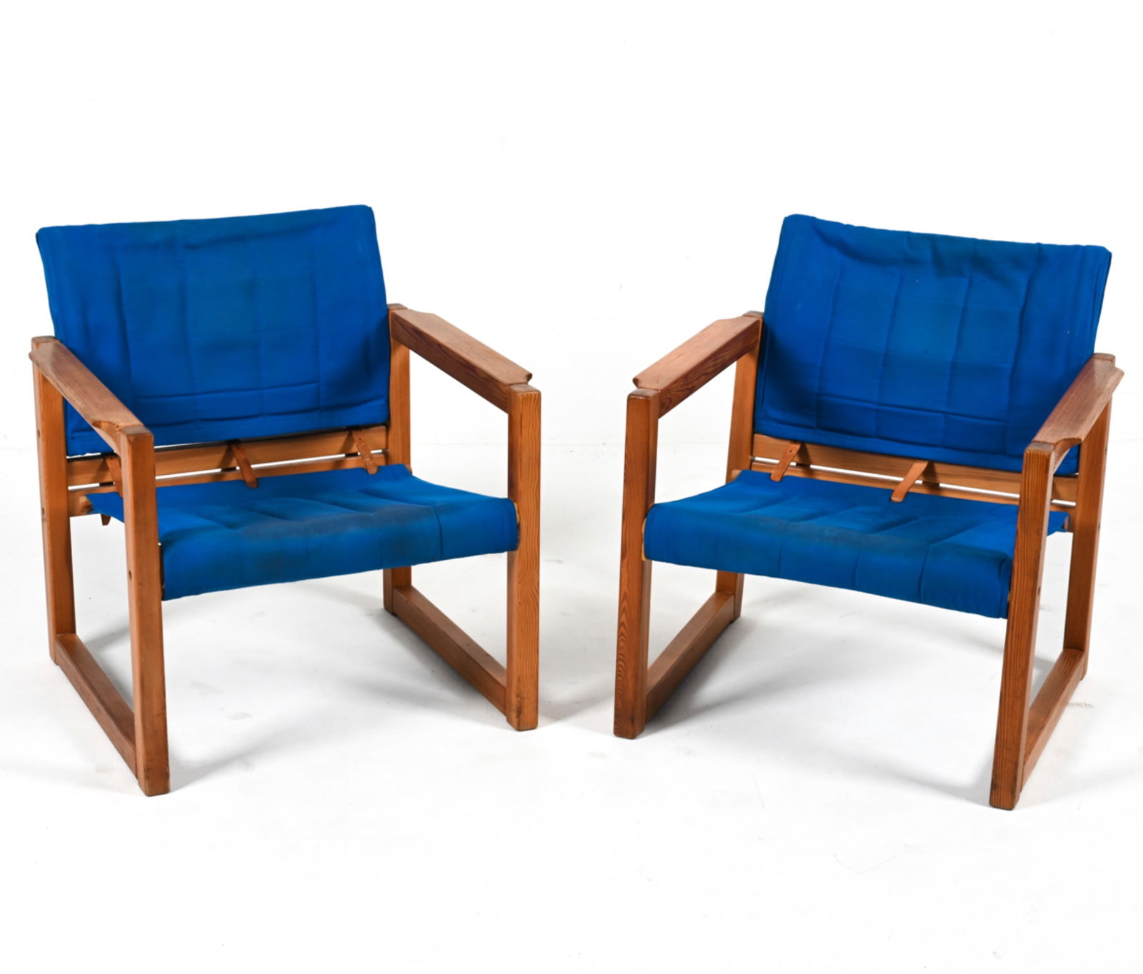 (2) J. G. STEENKAMER CREAFORT DUTCH SAFARI CHAIRS (1 of 20)