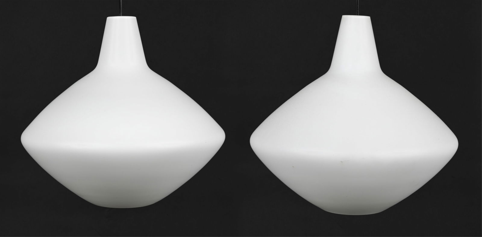 PAIR OF LISA JOHANSSON-PAPE GLASS "ONION" PENDANTS (1 of 20)