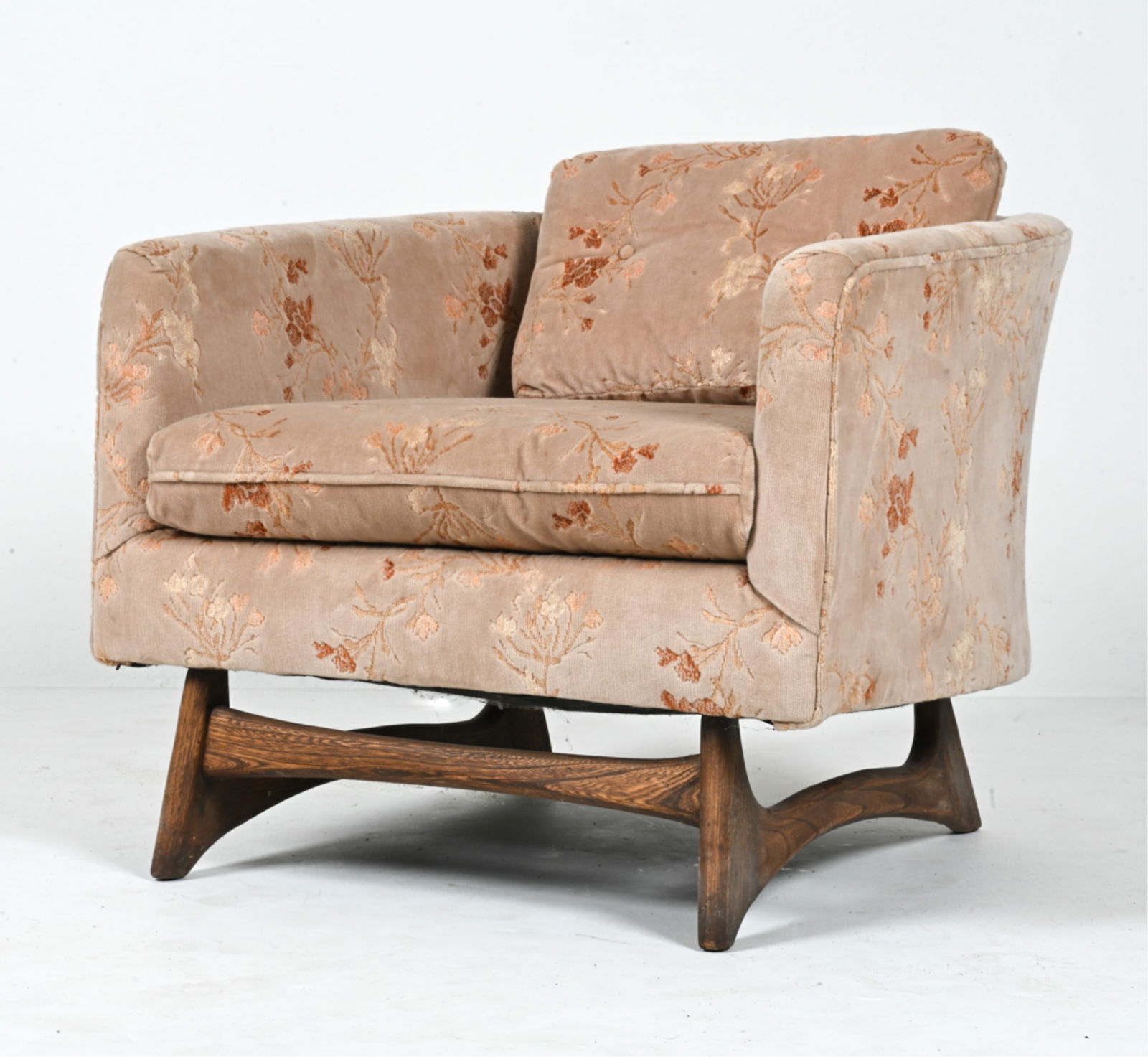 ADRIAN PEARSALL FOR CRAFT ASSOCIATES CLUB CHAIR: Iconic lounge chair with sculptural base, designed by Adrian Pearsall for Craft Associates, c. 1960's. Walnut and floral cut velvet fabric. Dimensions: H 29" x W 32" x D 34" x SH 17" Condition: In goo