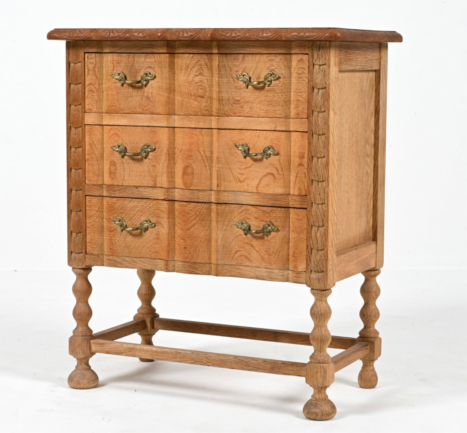 KJAERNULF-STYLE OAK PETITE CHEST OR NIGHTSTAND (1 of 18)