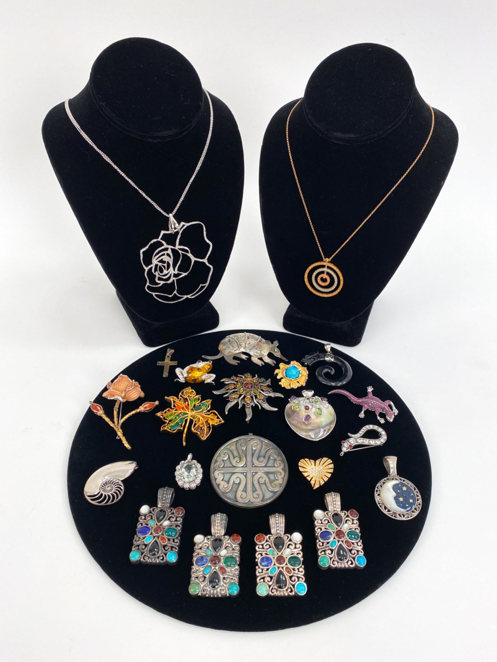 GROUPING OF STERLING SILVER STATEMENT JEWELRY (1 of 20)