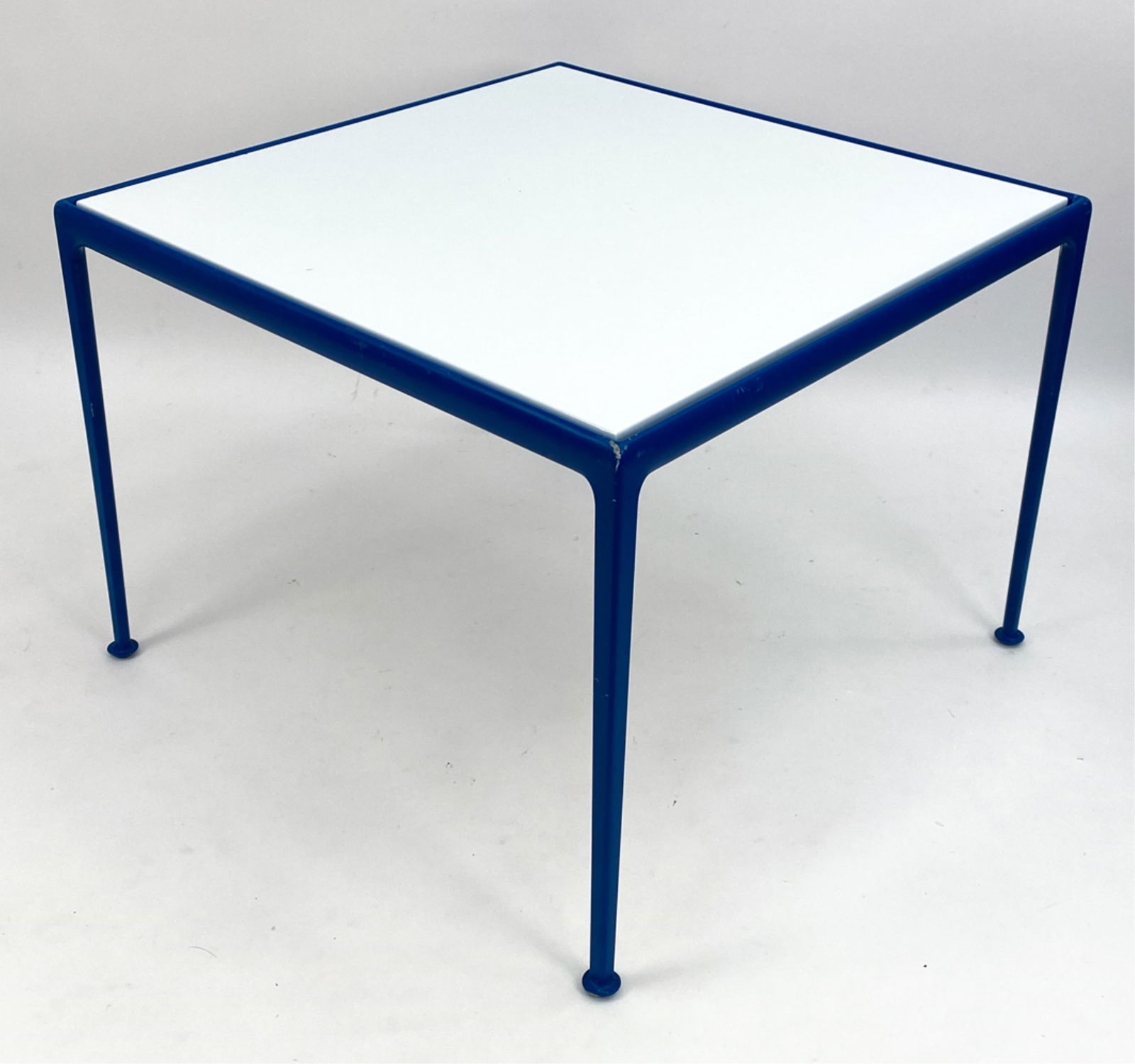 RICHARD SCHULTZ KNOLL DINING TABLE: Richard Schultz for Knoll dining/patio table. Aluminum, steel, powder-coat. Originally designed in 1966 and is included in the Permanent Design Collection of the Museum of Modern Art, New York (MoMA).