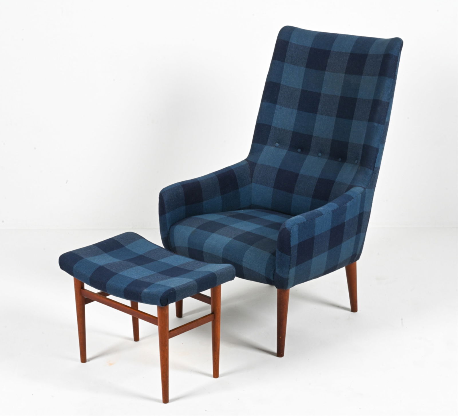 SWEDISH MID-CENTURY TEAK LOUNGE CHAIR & OTTOMAN (1 of 19)