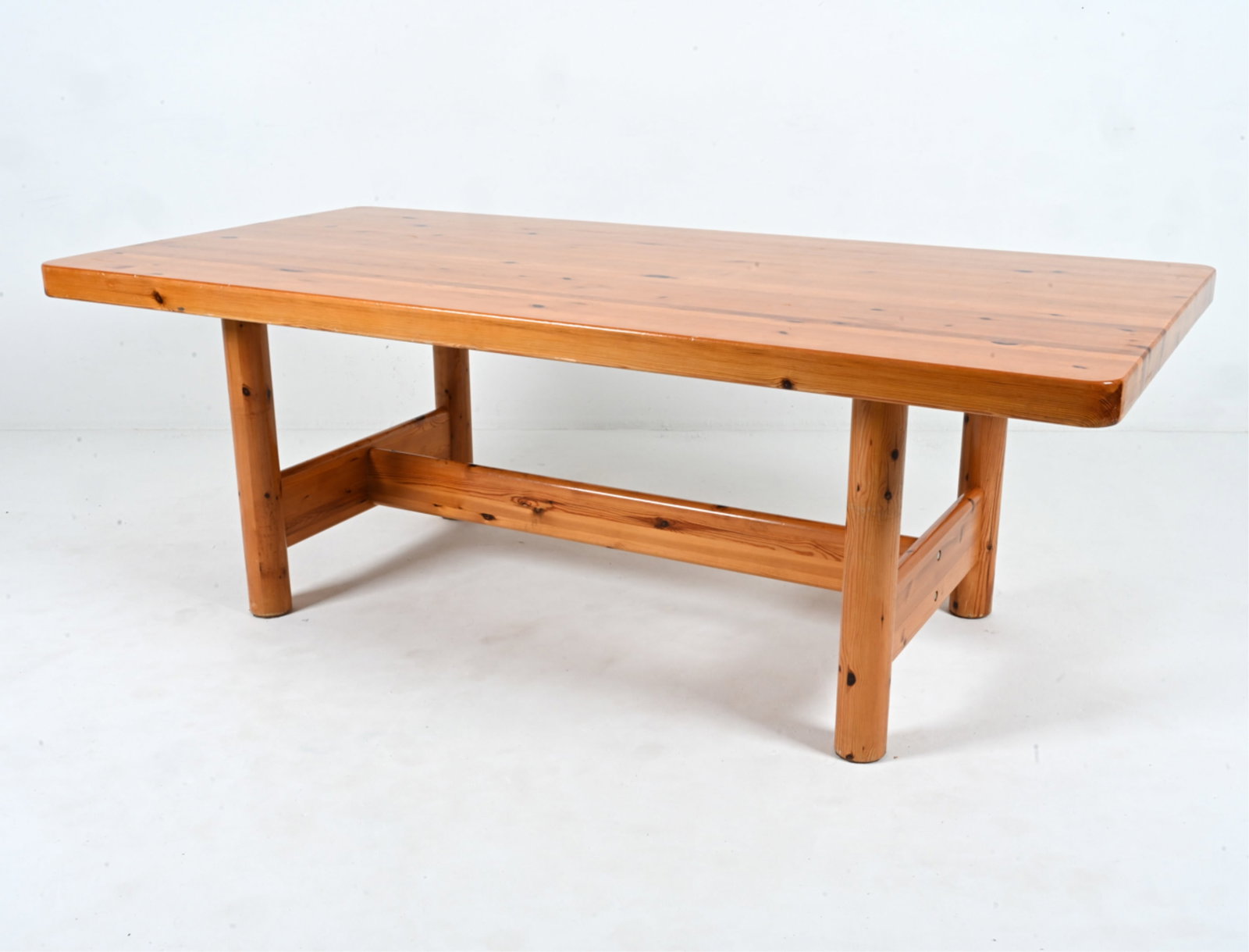 ATTR. RAINER DAUMILLER PINE DINING TABLE (1 of 16)