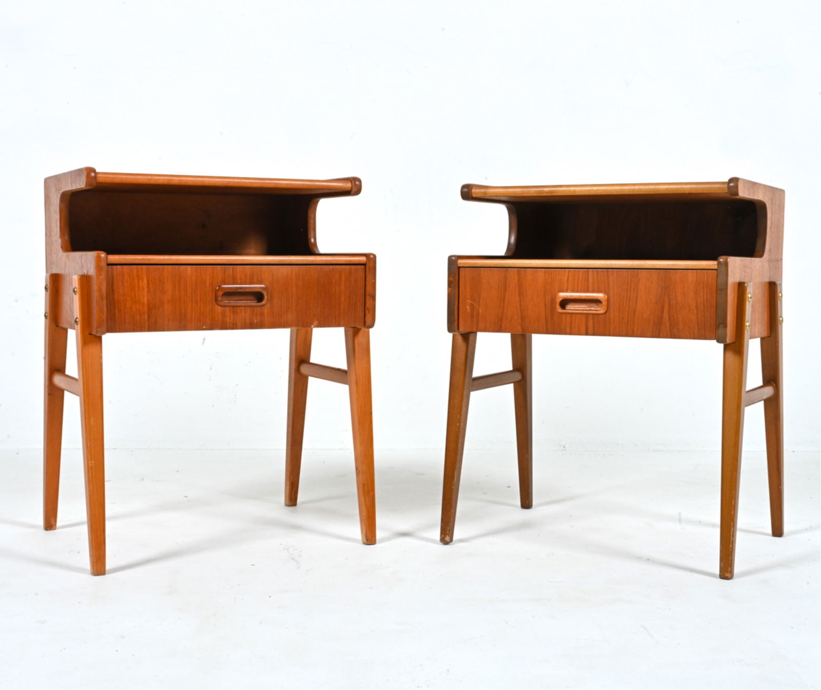 PAIR SWEDISH MID-CENTURY TEAK & BEECH NIGHTSTANDS (1 of 19)