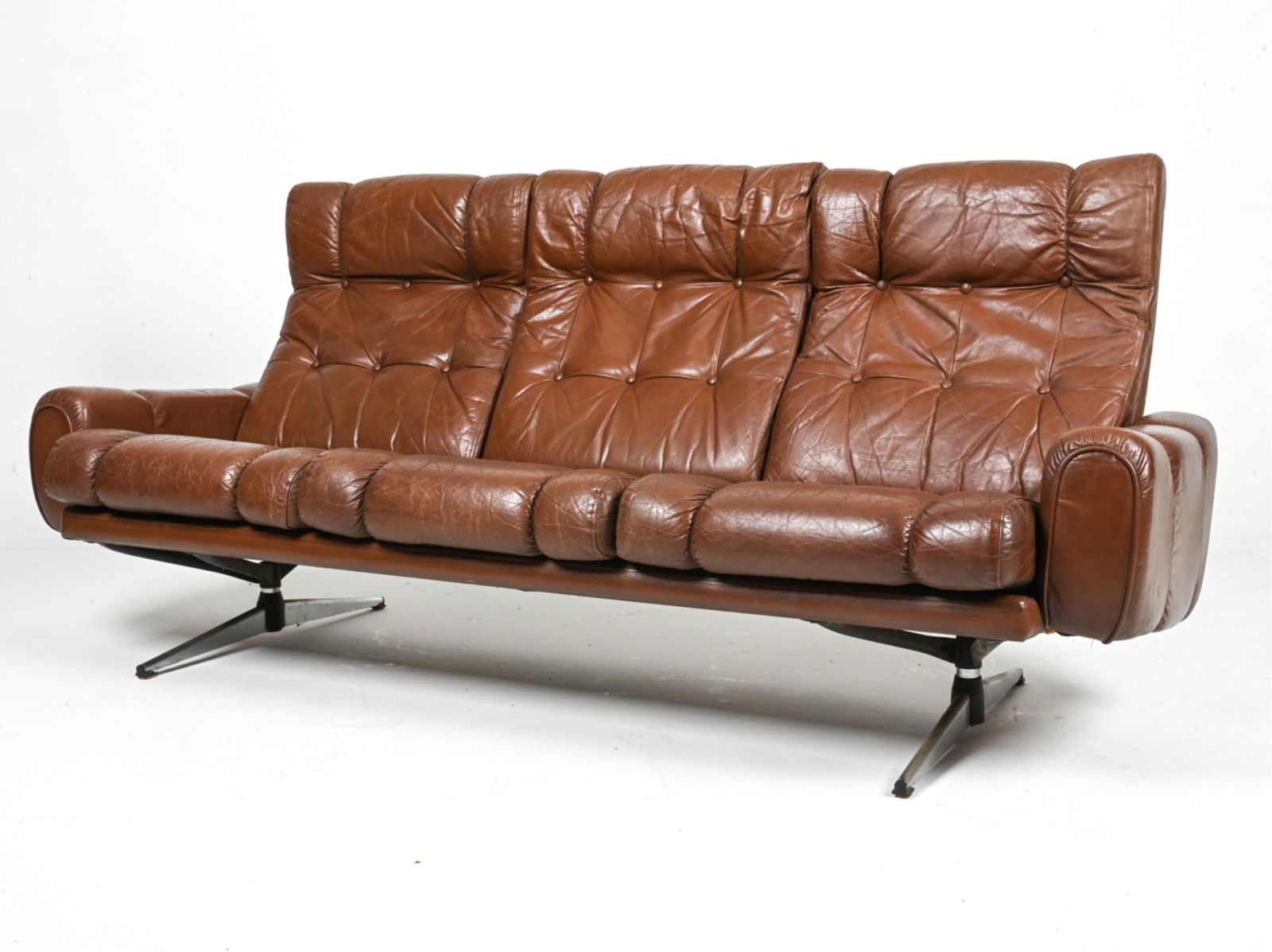 MANNER OF GEHL & NISSEN DANISH LEATHER SOFA (1 of 15)