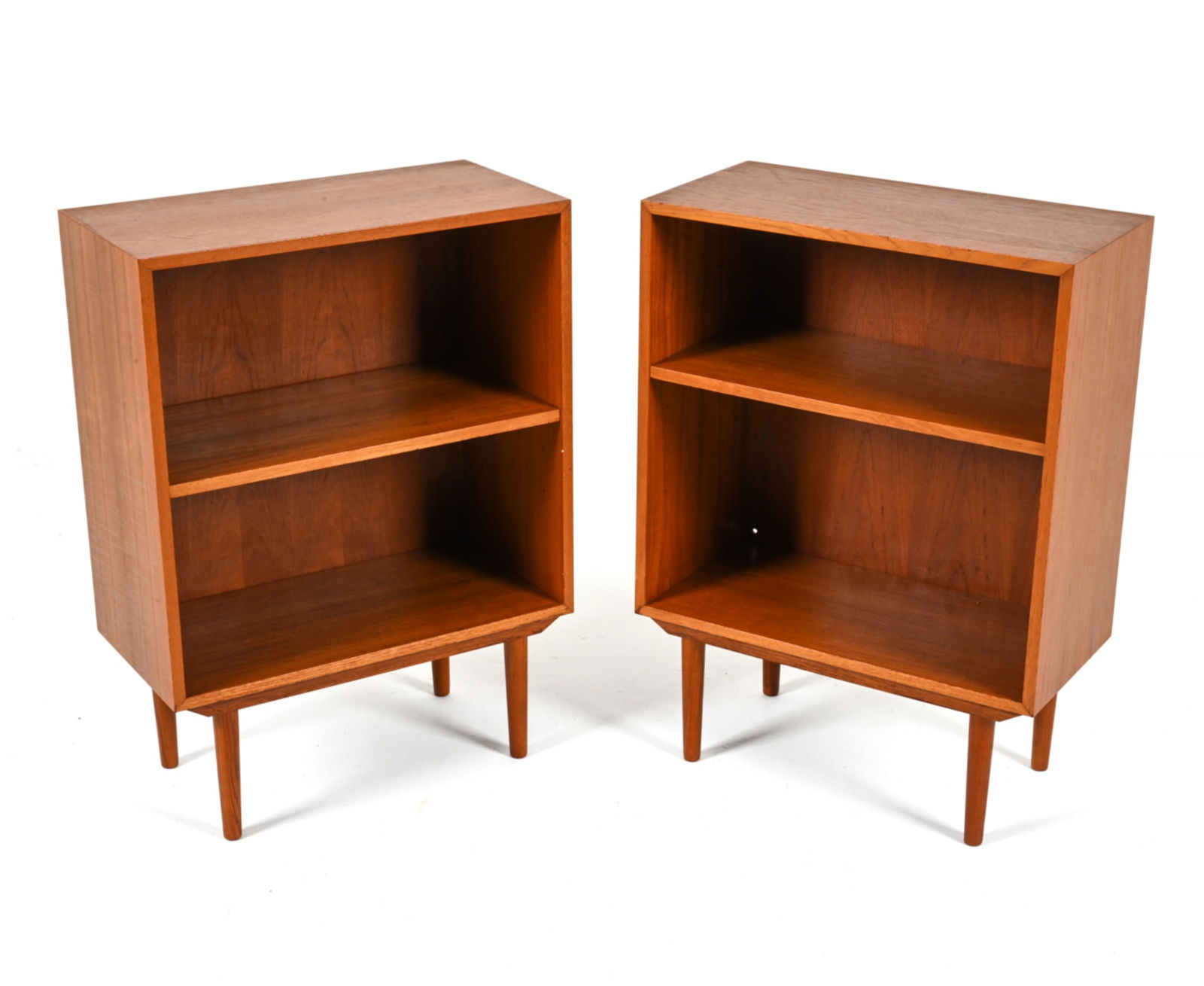 PAIR OF DANISH MID-CENTURY TEAK PETITE BOOKCASES (1 of 18)