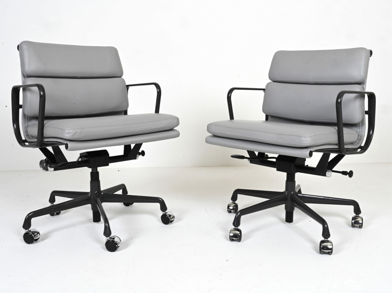 (2) EAMES HERMAN MILLER SOFT PAD MANAGEMENT CHAIRS (1 of 14)