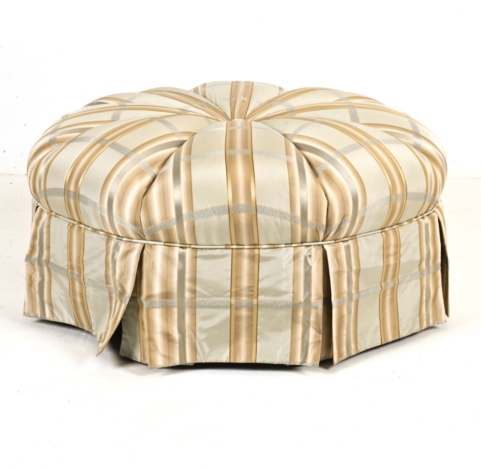 CUTSOM ROUND OTTOMAN IN PLAID SILK: Dimensions: H 16" x Dia 37" Condition: Minor spots of soiling to the fabric. Scattered nicks and scuffs to the legs.