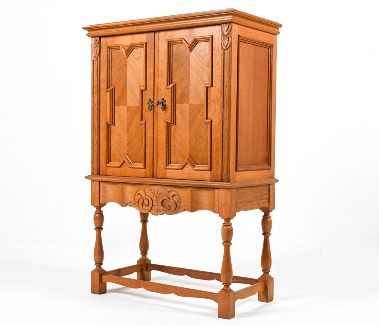 HENNING KJAERNULF DANISH OAK BAR CABINET (1 of 20)