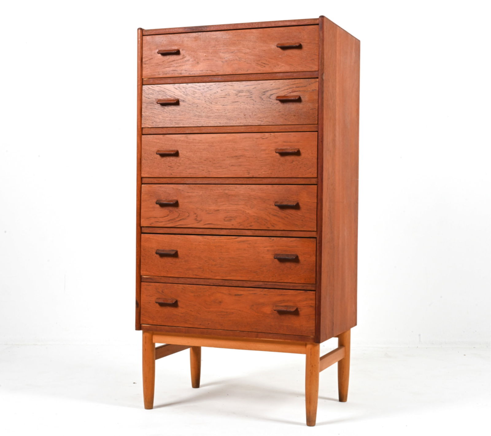 ATTR. POUL VOLTHER DANISH TEAK TALLBOY CHEST (1 of 17)
