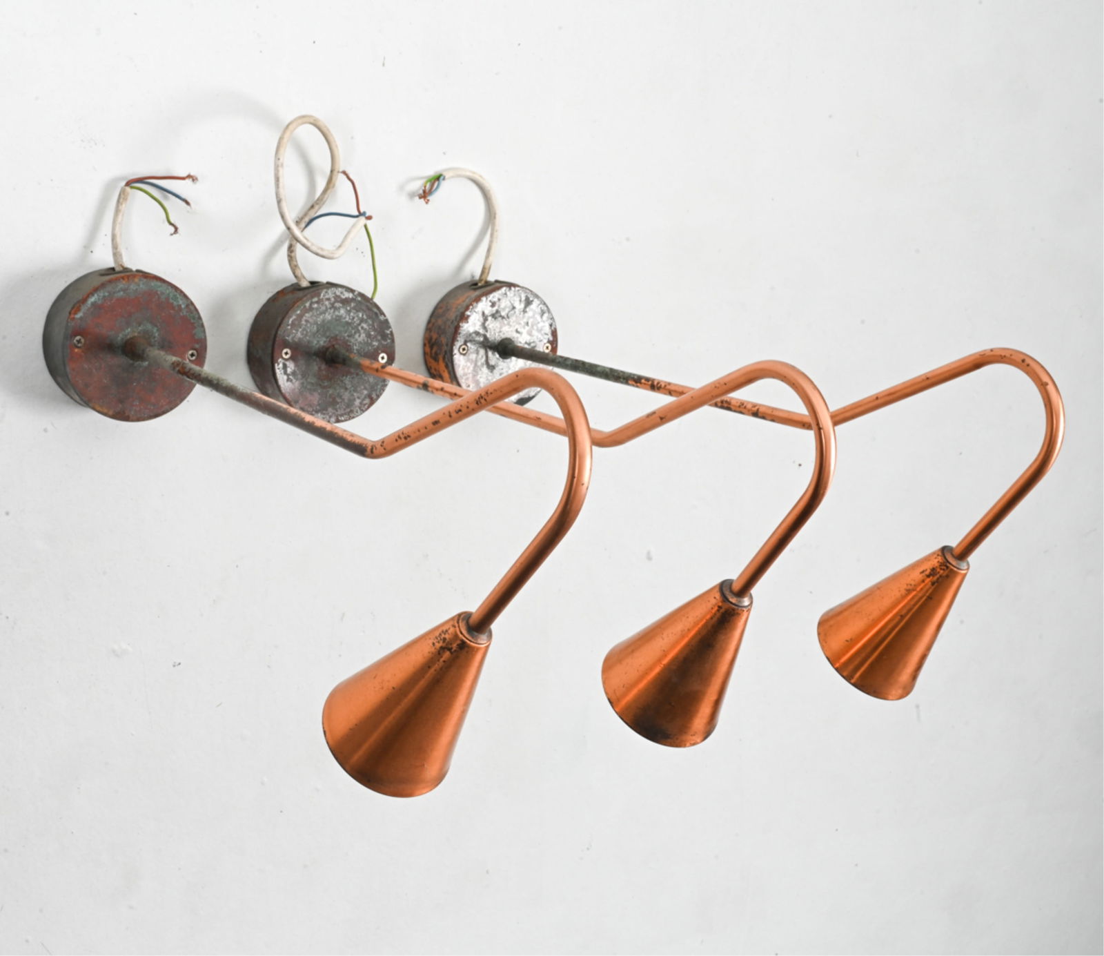 (3) DANISH MODERN COPPER FACADE SPOTLIGHT SCONCES (1 of 14)