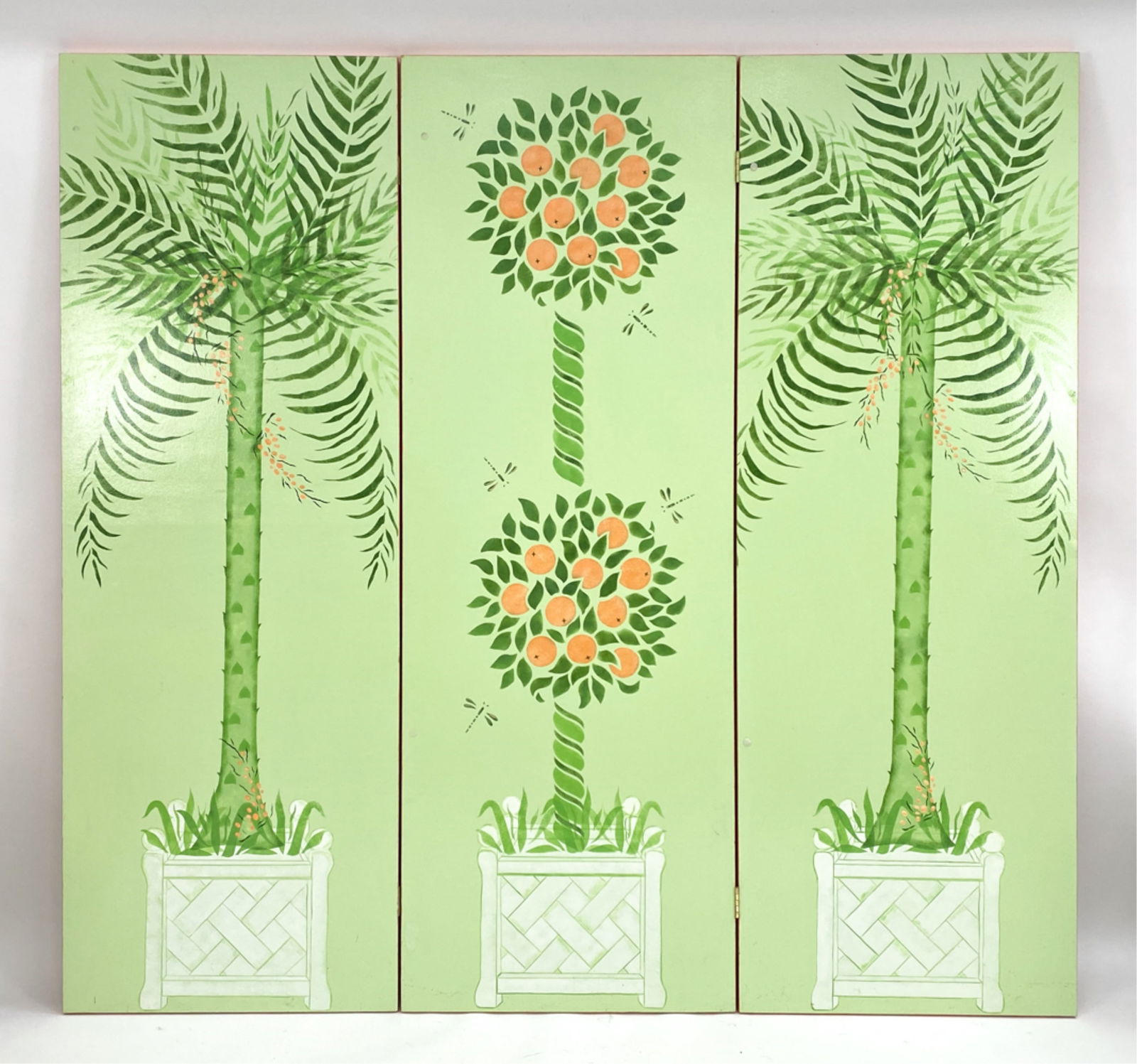 CONTEMPORARY PAINTED ROOM SCREEN (1 of 11)