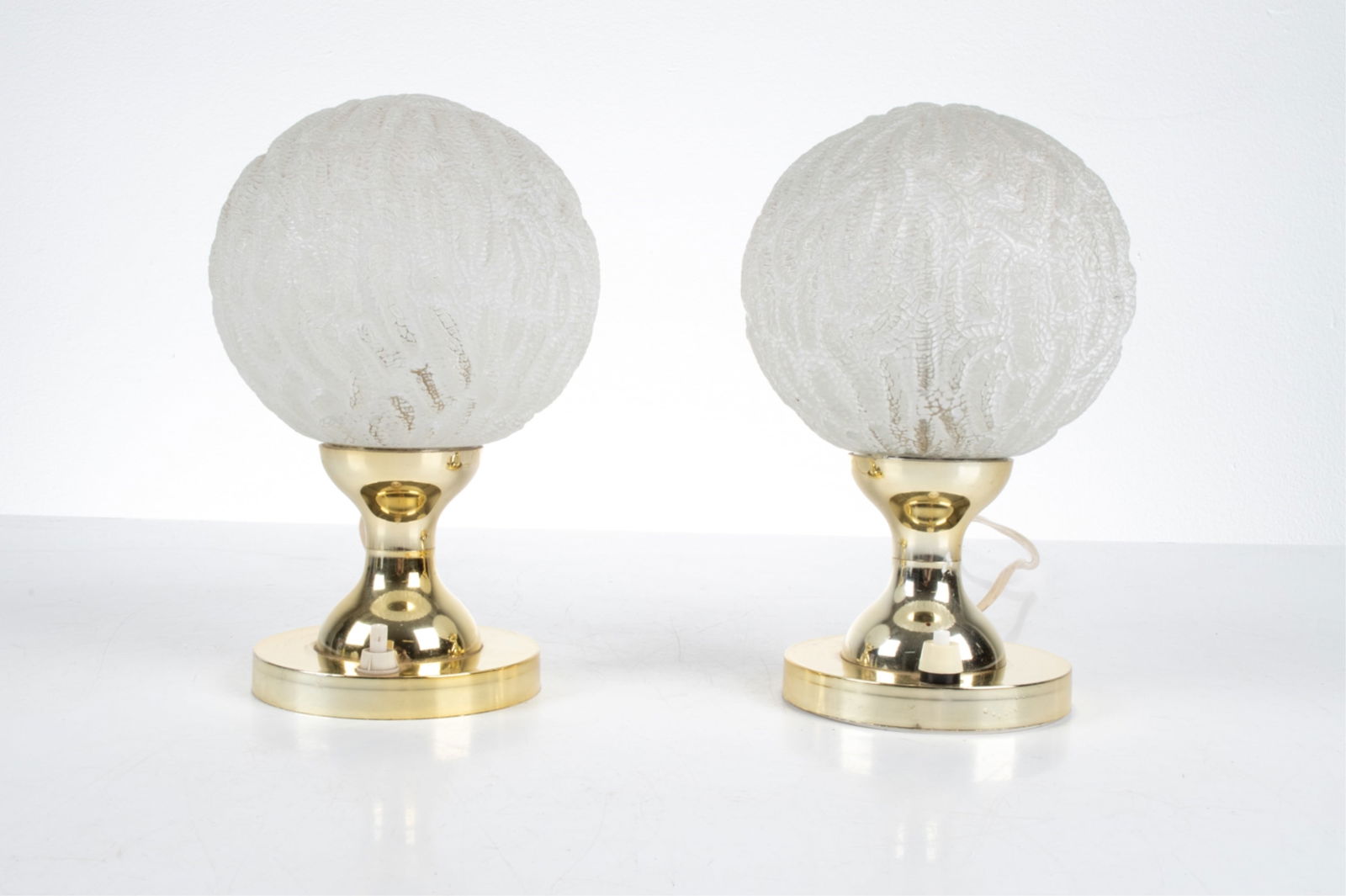 PAIR DORIA LEUCHTEN TEXTURED GLASS GLOBE LAMPS (1 of 12)