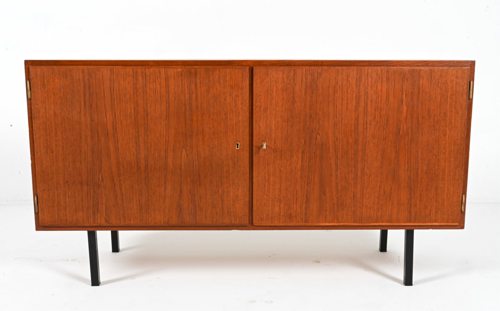 CARLO JENSEN FOR POUL HUNDEVAD TEAK SIDEBOARD (1 of 15)