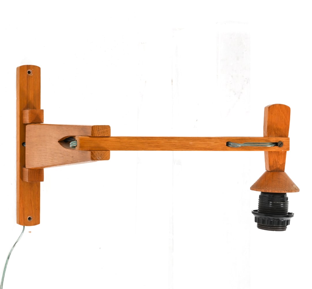 DUTCH MODERN OAK ARTICULATED SCONCE, C. 1970 (1 of 13)