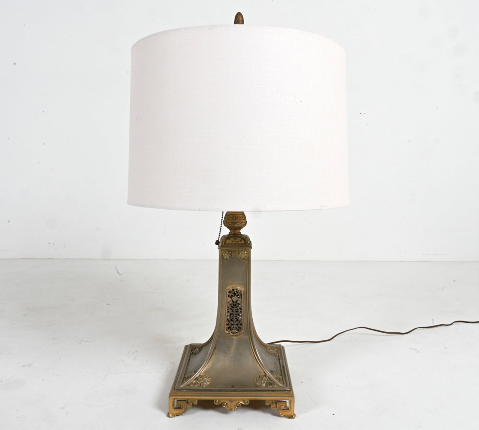 CHINOISERIE RETICULATED METAL TABLE LAMP (1 of 14)