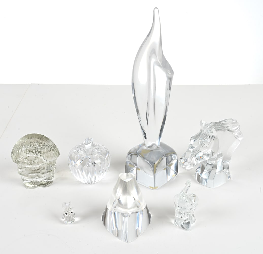 GROUPING OF ART GLASS & CRYSTAL INCL. BACCARAT (1 of 13)