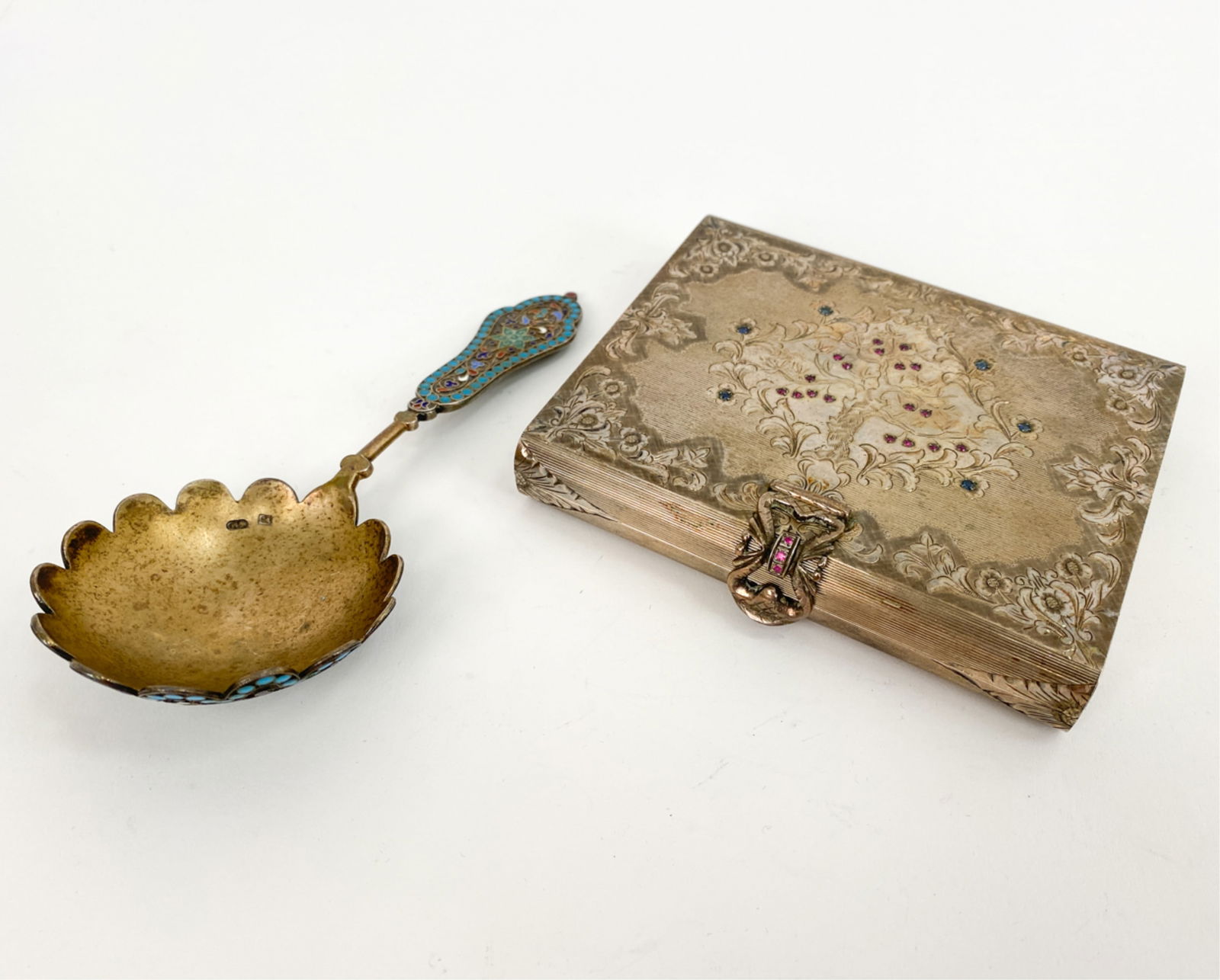 PEGI PARIS SILVER COMPACT W/ RUSSIAN ENAMEL SPOON (1 of 18)