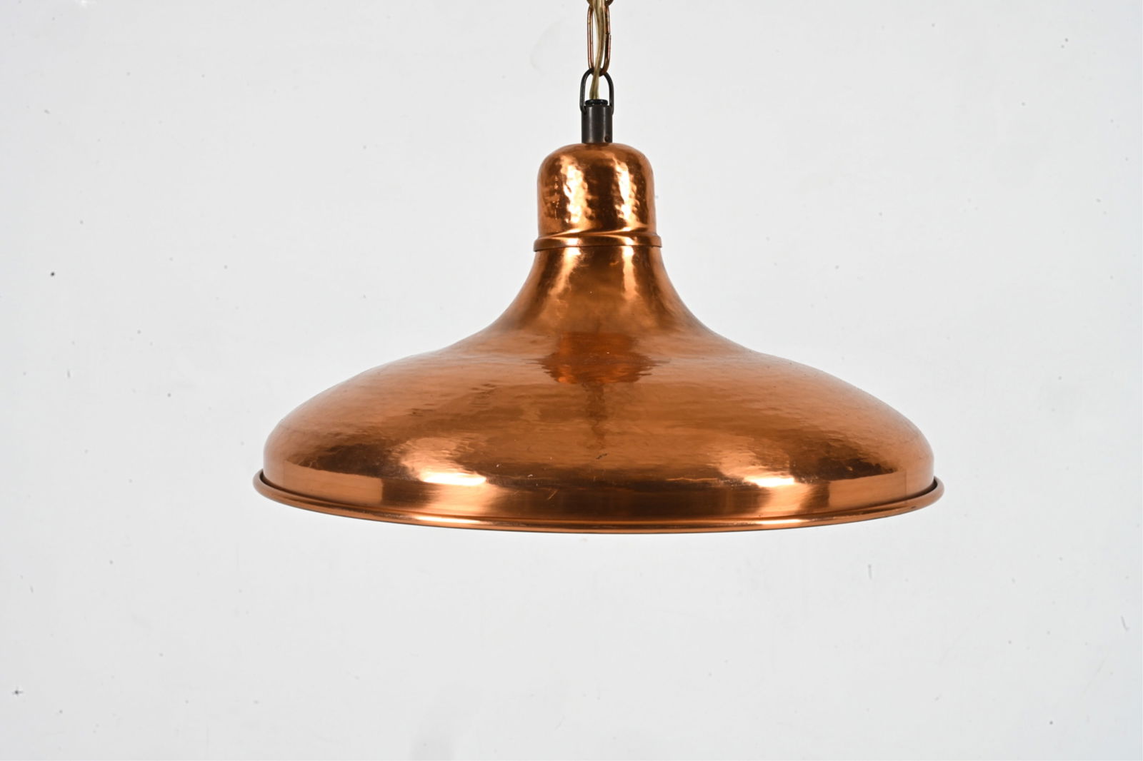 MODERN HAMMERED COPPER PENDANT LIGHT (1 of 8)
