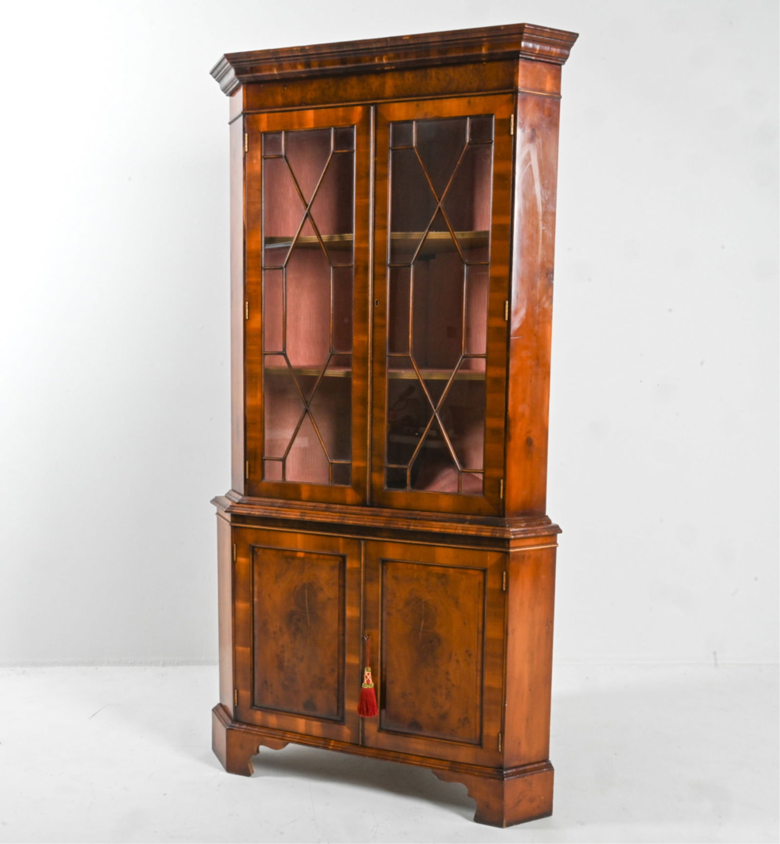 19TH C. GEORGIAN BURLWOOD CORNER CABINET (1 of 16)