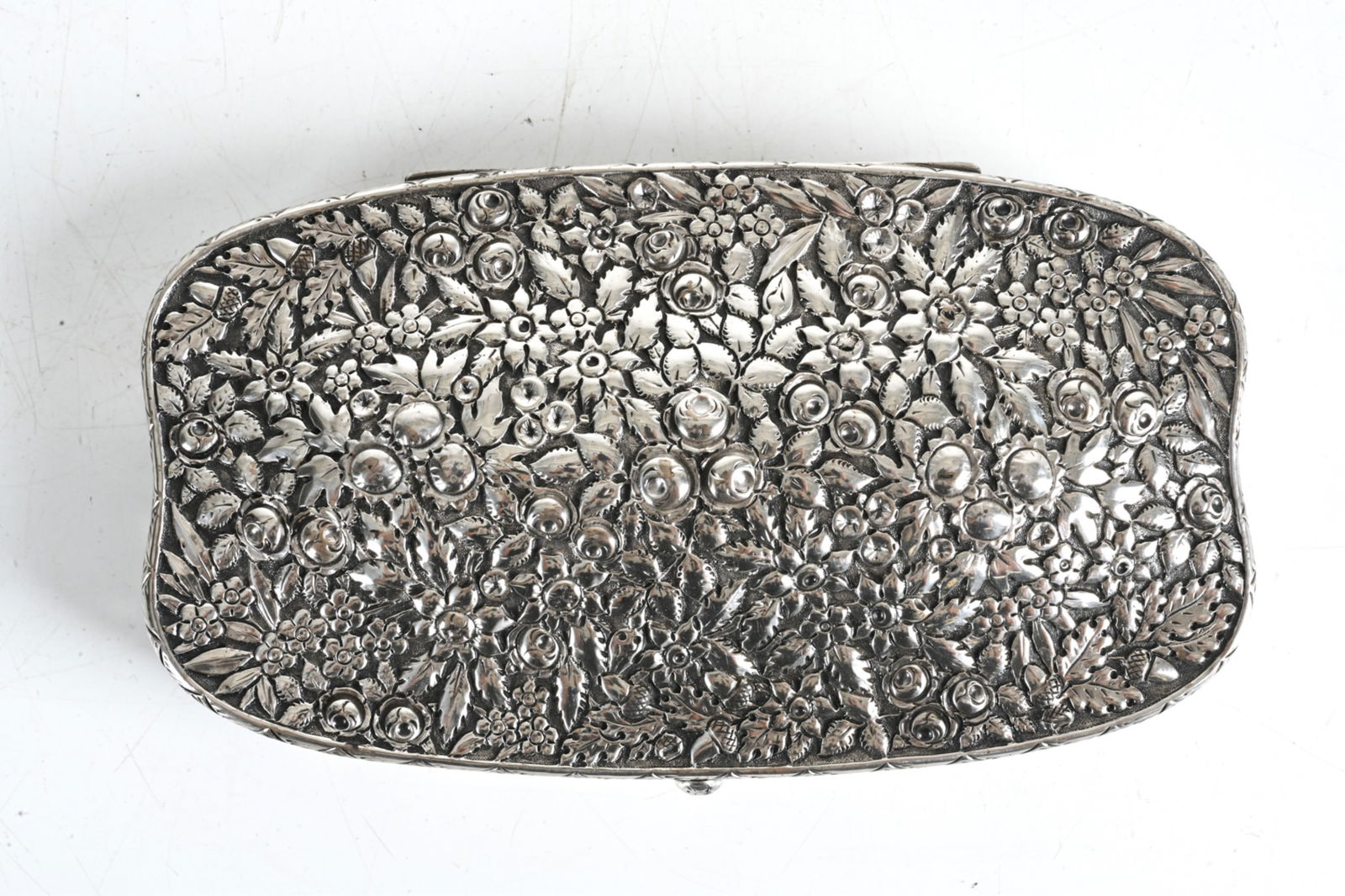 HOWARD & CO. REPOUSSE STERLING SILVER BOX (1 of 14)