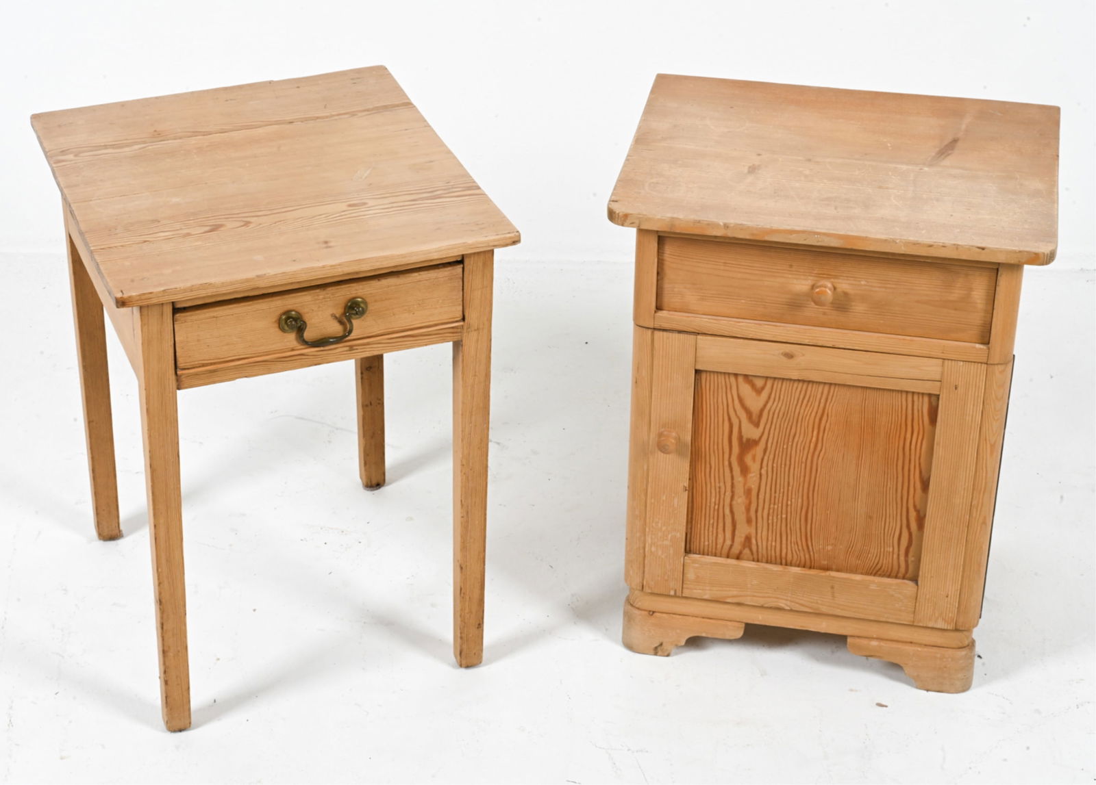 (2) RUSTIC PINE NIGHTSTANDS OR END TABLES (1 of 14)