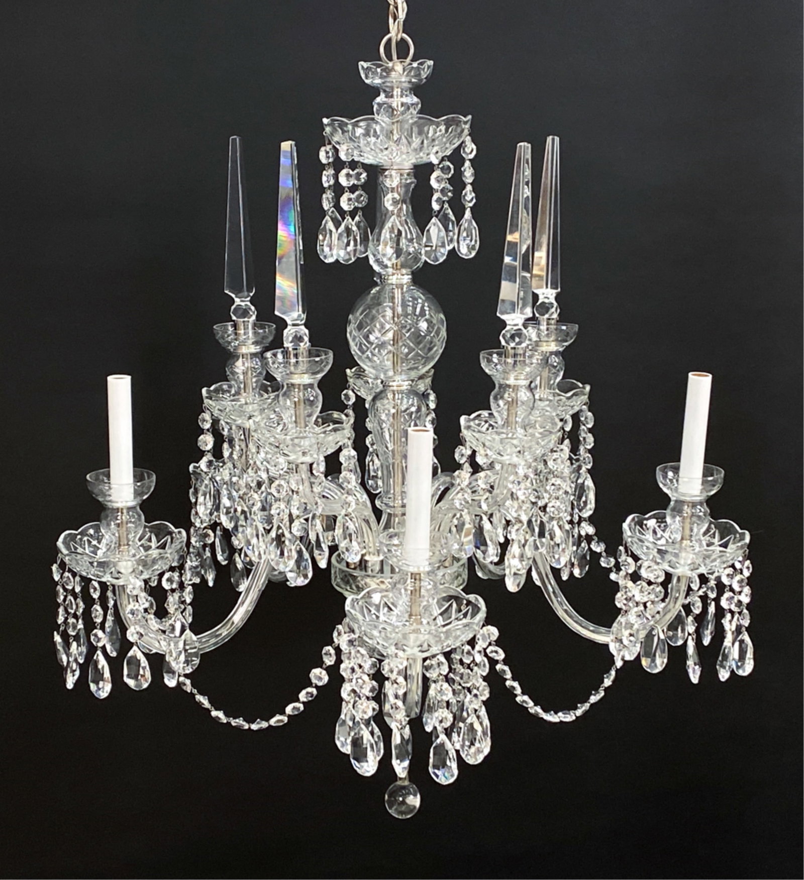 VINTAGE CRYSTAL CHANDELIER (1 of 8)