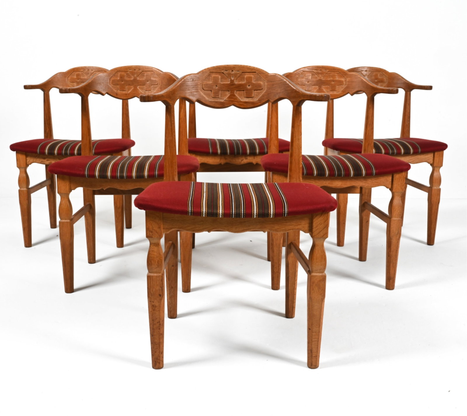 (6) HENNING KJAERNULF OAK DINING CHAIRS (1 of 17)