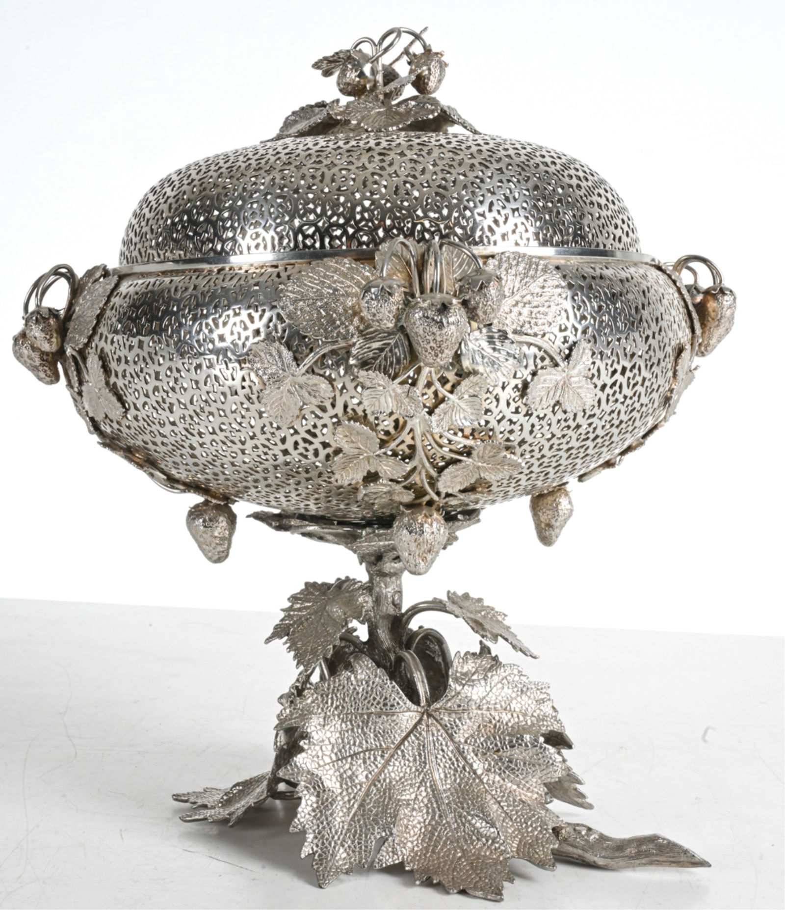 PIERCED SILVER COVERED STRAWBERRY BOWL, C. 1870 (1 of 20)