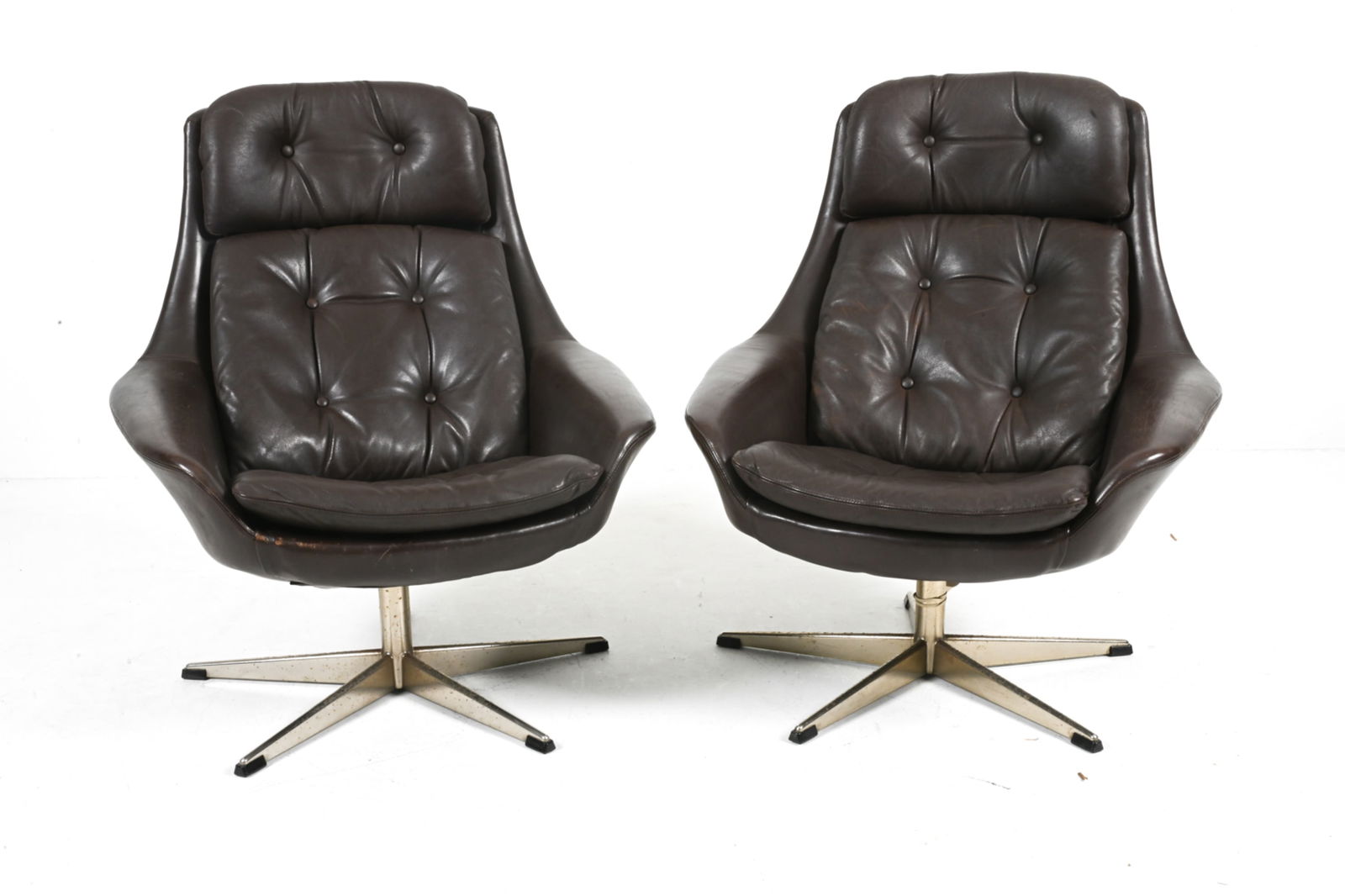(2) H.W. KLEIN FOR BRAMIN LEATHER POD CHAIRS (1 of 12)