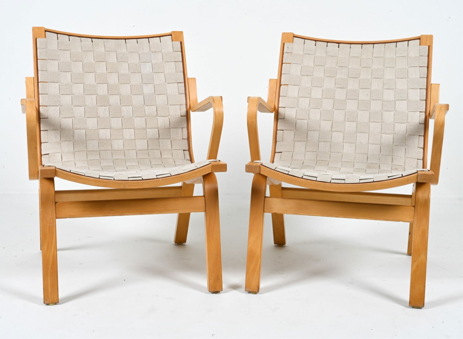 (2) MANNER OF FINN OSTERGAARD LOUNGE CHAIRS (1 of 9)