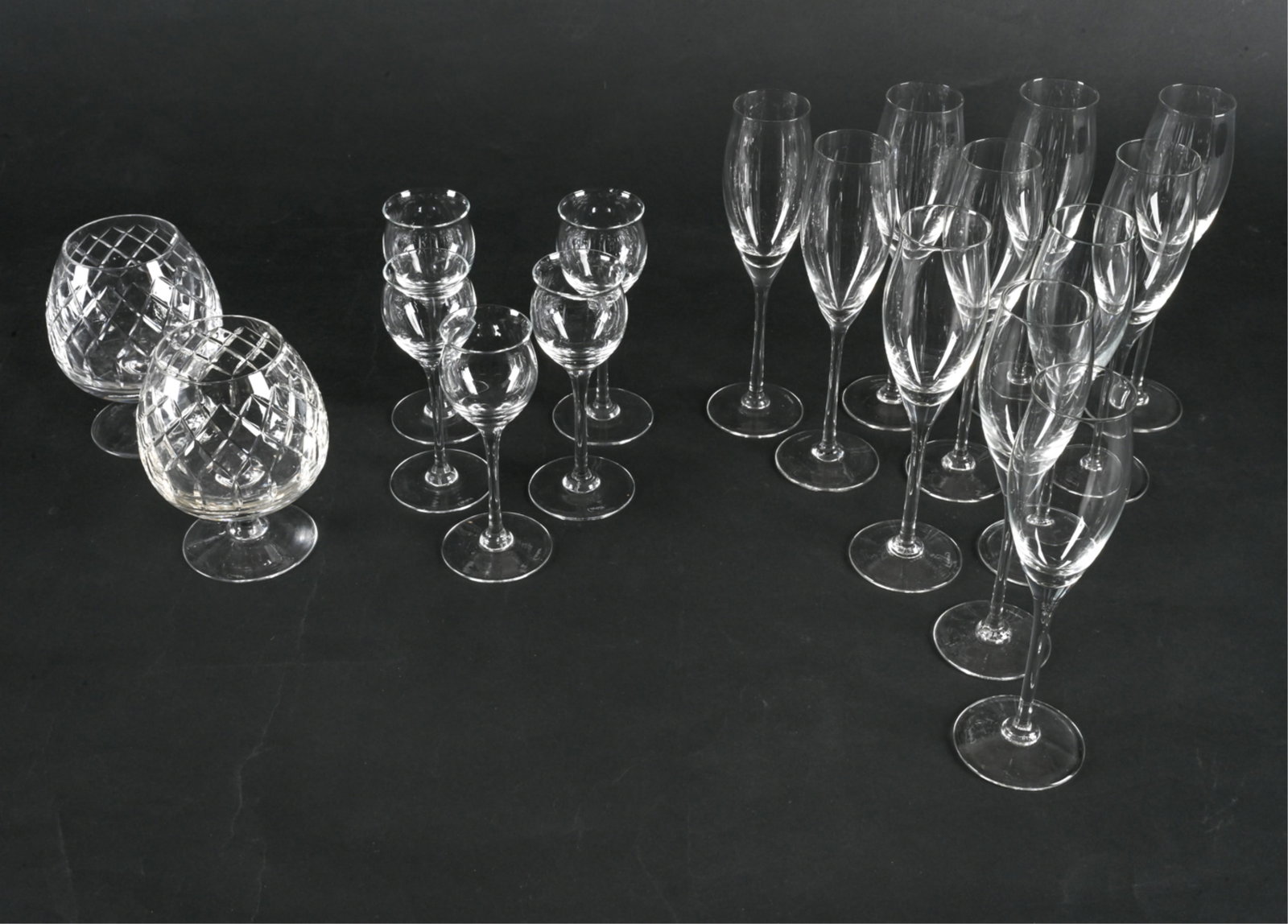 GROUPING OF CARTIER CRYSTAL STEMWARE (1 of 14)