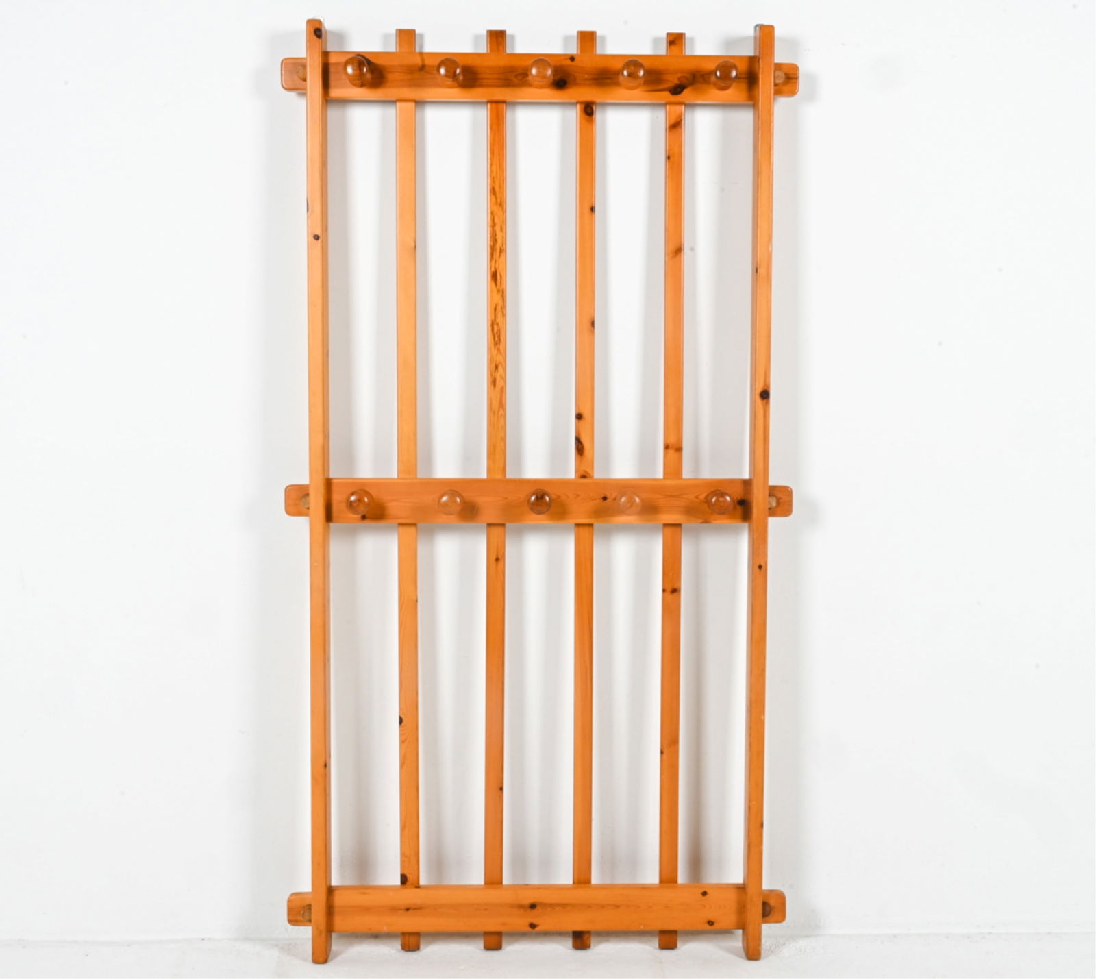 DANISH MODERN WALL-MOUNTED PINE COAT RACK (1 of 11)