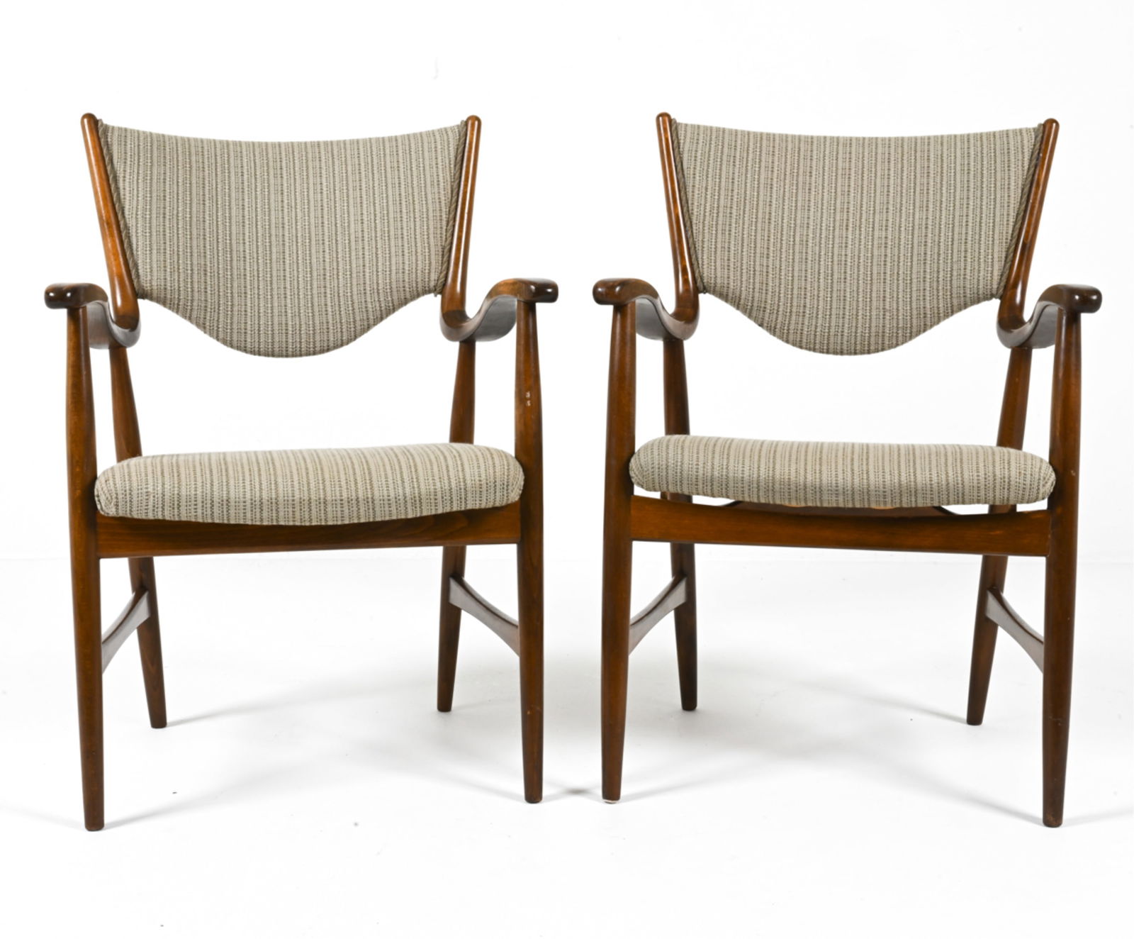 (2) ATTR. FINN JUHL DANISH BEECH ARMCHAIRS (1 of 9)