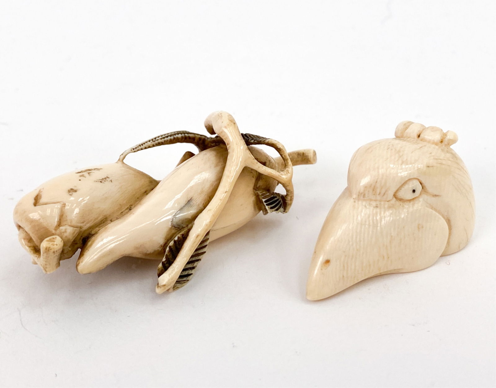 CHINESE SNUFF BOTTLE WITH JAPANESE NETUKE (1 of 13)