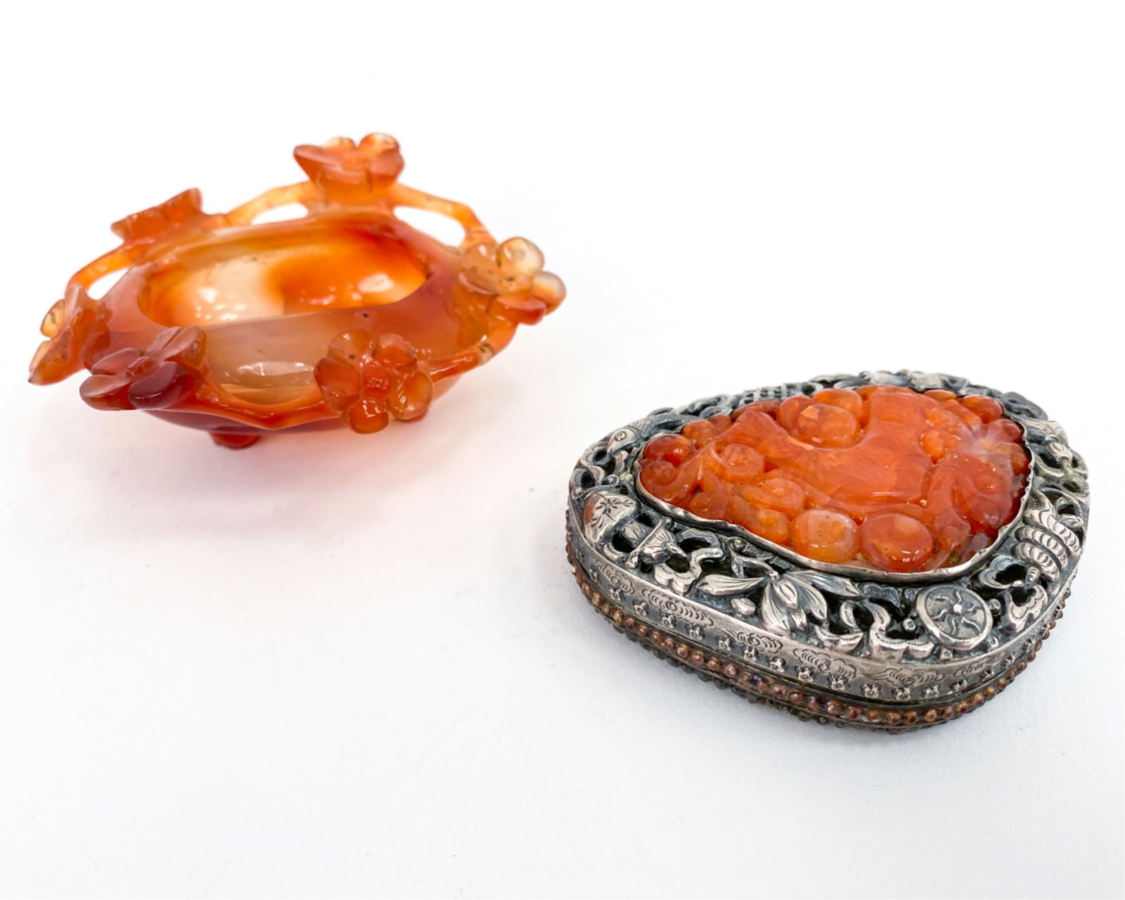 (2) CHINESE CARVED AGATE ITEMS (1 of 17)