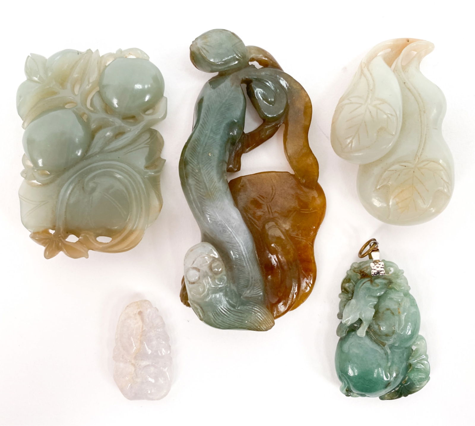 (5) CHINESE CARVED JADE AND STONE ITEMS (1 of 11)