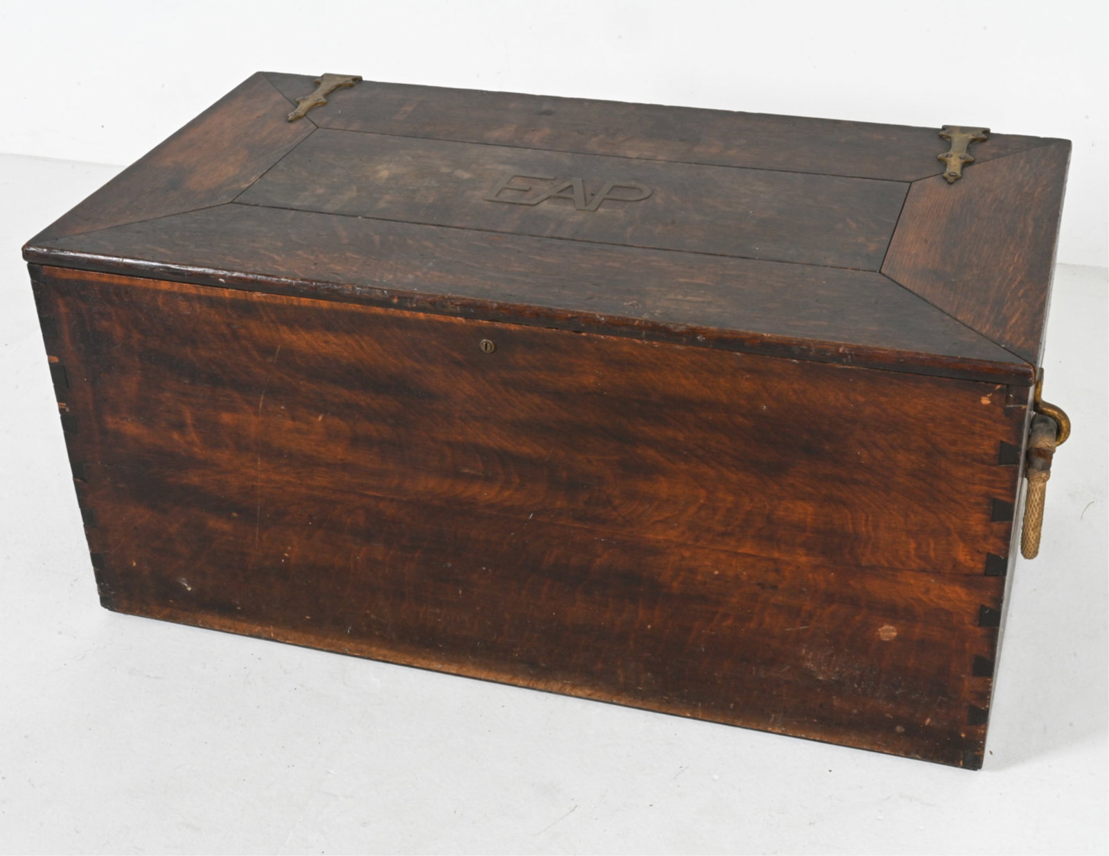 ANTIQUE OAK SAILOR'S TRUNK (1 of 16)