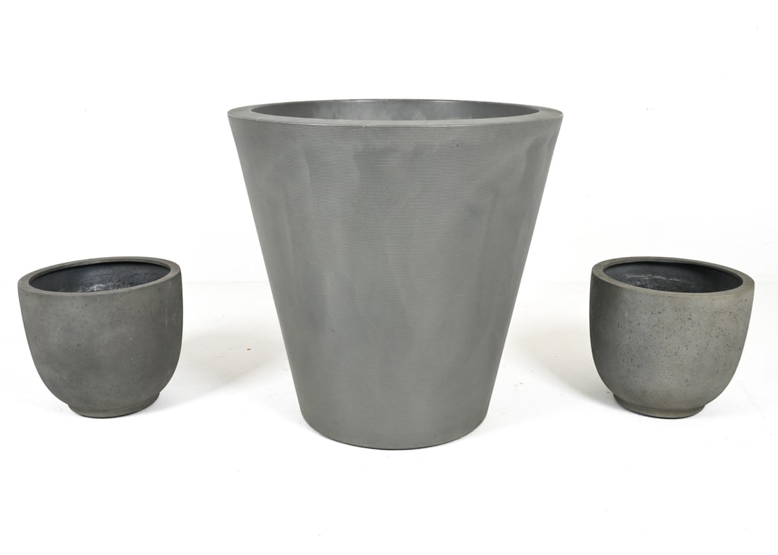 (3) LARGE OUTDOOR PLANTERS (1 of 14)