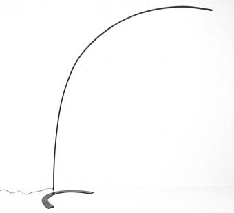 BOCONCEPT B-SPLINE ARC FLOOR LAMP BY KARIM RASHID: Contemporary. Dimensions: H 80" x W 27" x D 77" Condition: Wiring not tested. A few light nicks and scuffs to finish.